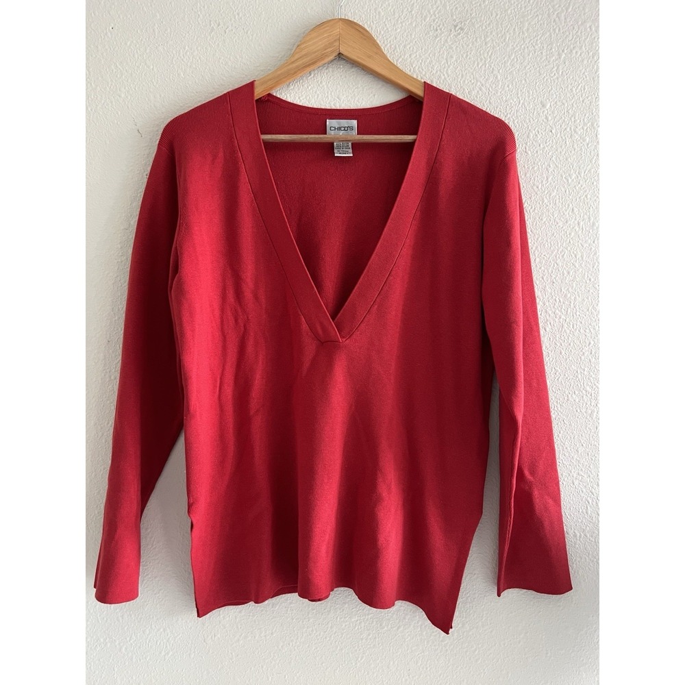 Chico's Deep V- Neck Red Knit Top Size Medium Silk Blend Retro Casual Romantic
